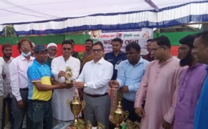 কাউখালীতে স্বাধীনতা কাপ টি-টোয়েন্টি টুর্নামেন্টের ফাইনাল খেলার পুরস্কার বিতরণী অনুষ্ঠিত