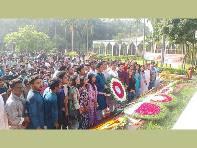 জন্মদিনে জাতীয় কবির সমাধিতে সর্বজনের শ্রদ্ধা