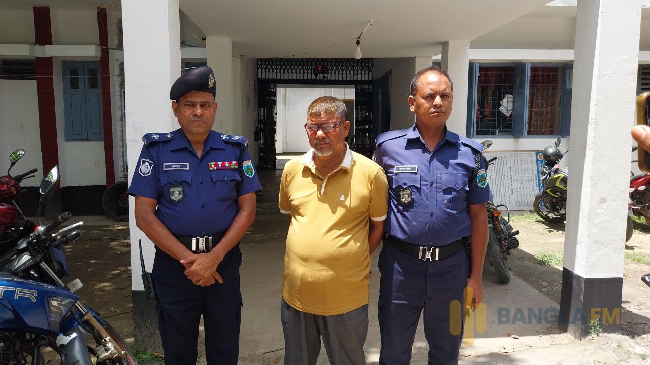 জয়পুরহাটে কিডনি পাচার চক্রের মূলহোতা আব্দুস সাত্তার গ্রেপ্তার