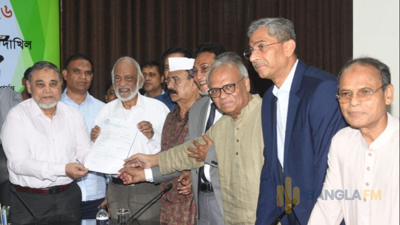 রাষ্ট্রপতি পদে মির্জা ফখরুলের মনোনয়নপত্র জমা