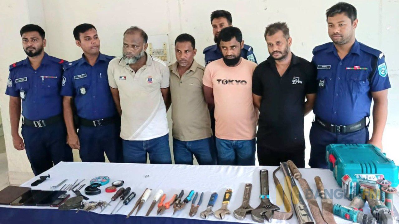 লালমনিরহাটে ডাকাত দলের ৪ সদস্য গ্রেপ্তার