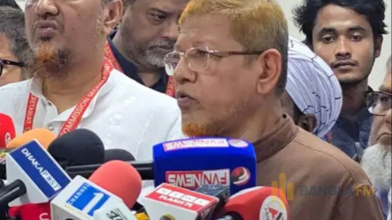 রাষ্ট্রপতি নির্বাচন নিয়ে প্রতিদ্বন্দ্বিতার পক্ষে আজাদ