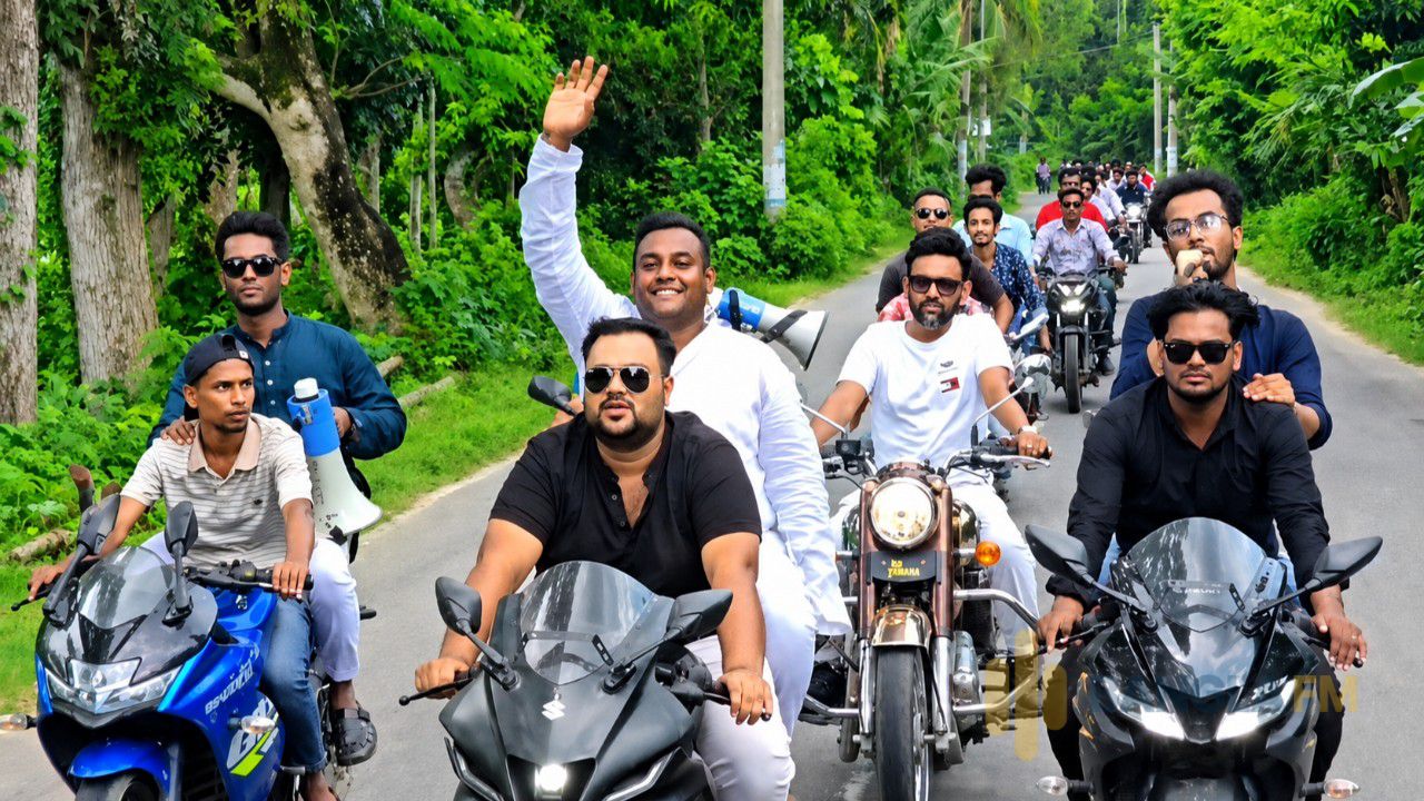 আওয়ামী লীগের নাশকতা ঠেকাতে সদরপুরে বিএনপির মোটরসাইকেল শোডাউন