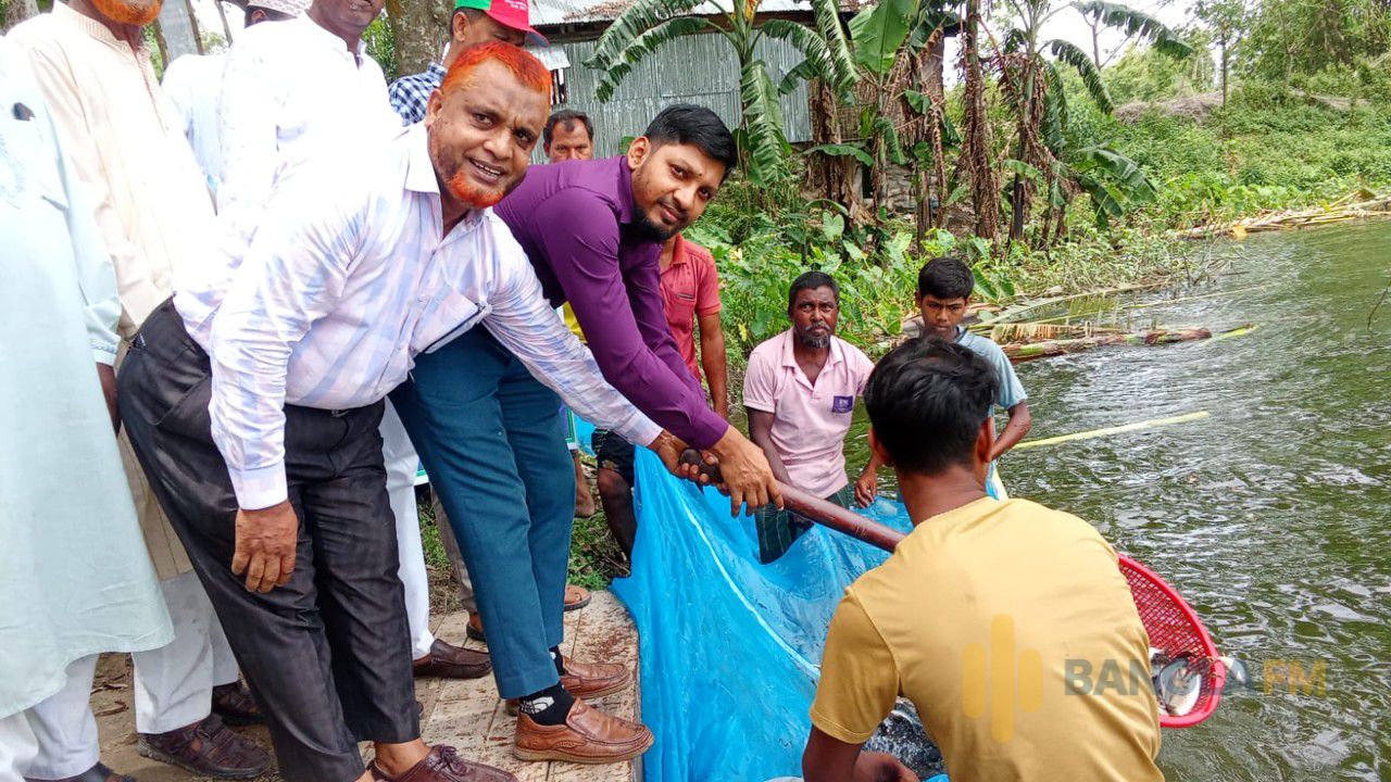 ফুলবাড়ীতে জাতীয় মৎস্য পক্ষের উদ্বোধন 