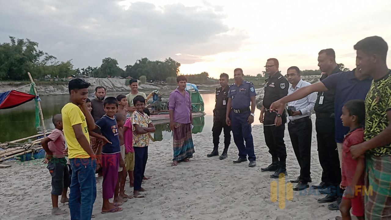 নীলফামারীতে অবৈধ বালু উত্তোলনে অভিযান