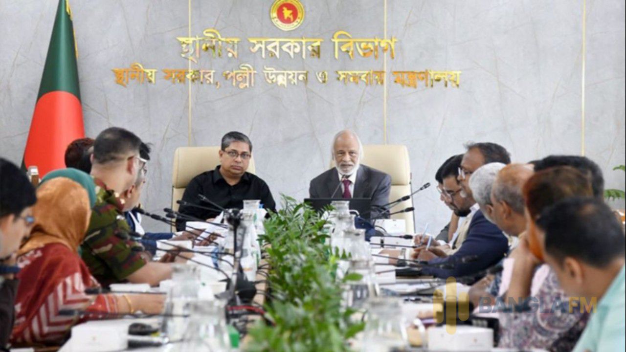 ডেঙ্গু প্রতিরোধে সর্বোচ্চ গুরুত্ব দিয়ে কাজ করছে সরকার: এলজিআরডি মন্ত্রী