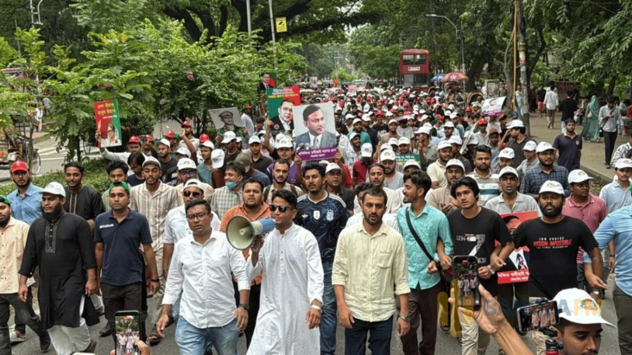 বিএনপির প্রতিষ্ঠাবার্ষিকীতে ঢাবিতে ছাত্রদলের শোভাযাত্রা