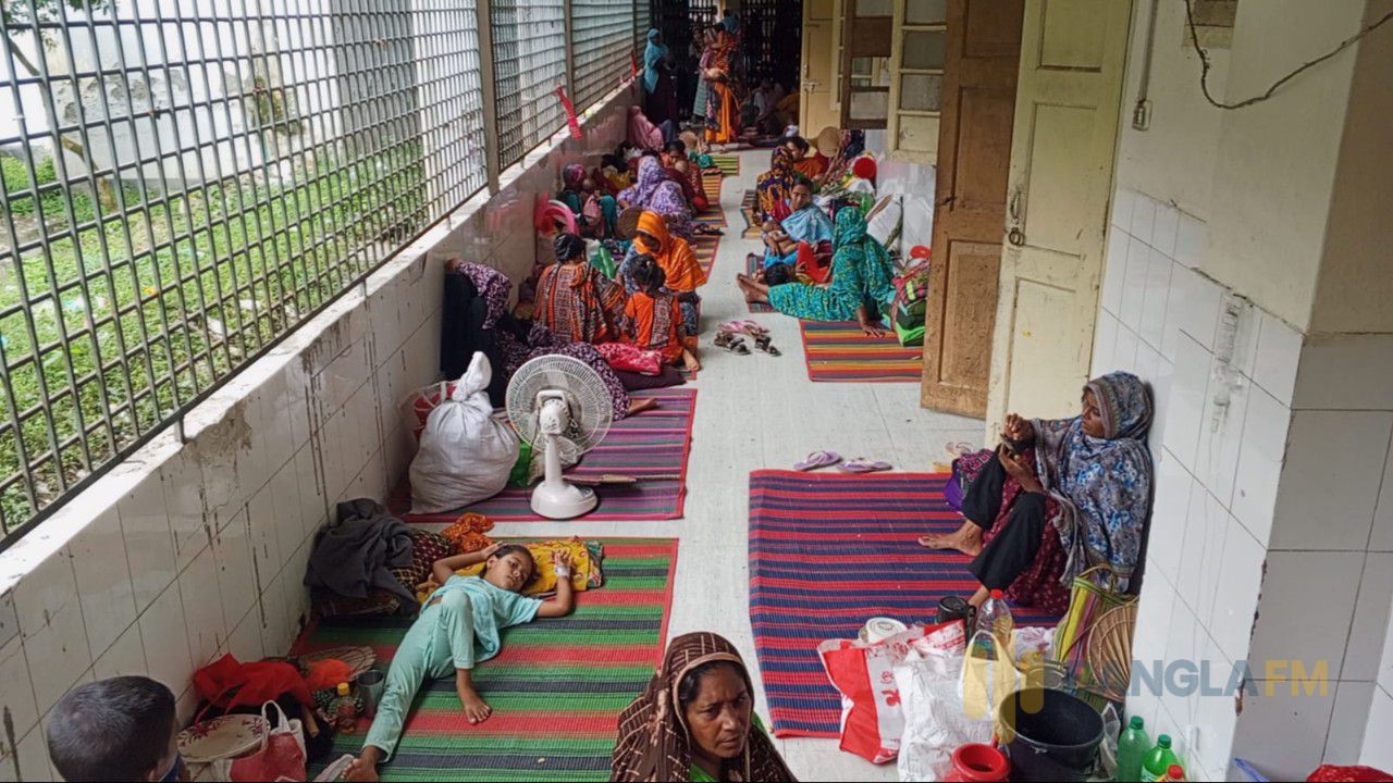 চুয়াডাঙ্গায় বাড়ছে নিউমোনিয়া রোগির সংখ্যা 