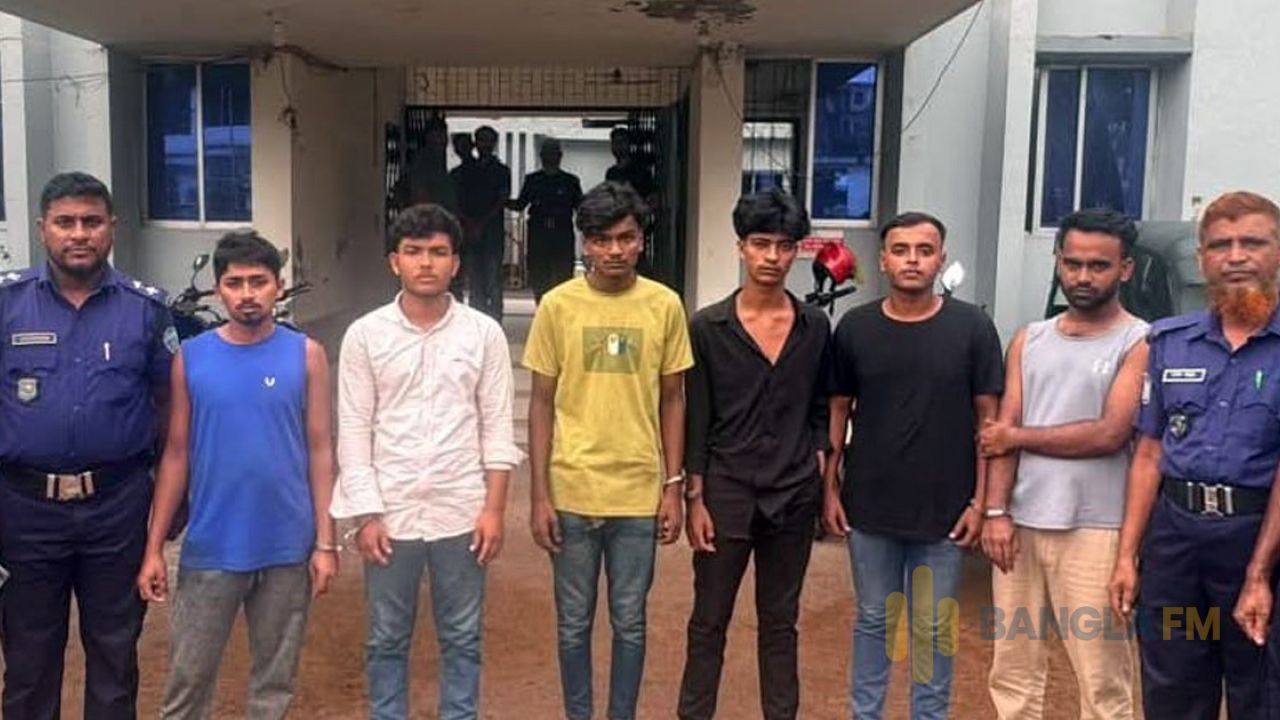 ফেনীতে স্বামীকে জিম্মি করে স্ত্রীকে ধর্ষণের চেষ্টা, গ্রেপ্তার ৬
