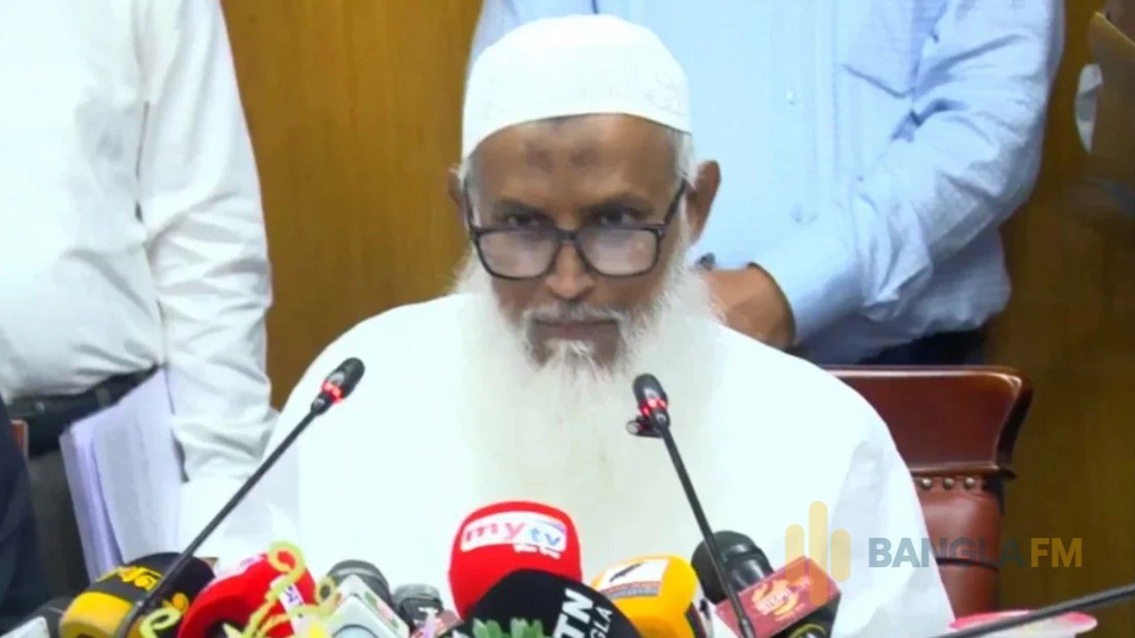 '৪৩৪১ হাজিকে ৪ কোটি ৮৭ লাখ টাকা ফেরত দেবে সরকার'