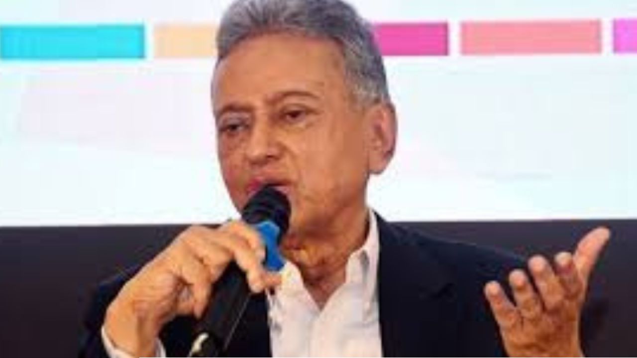 ক্যাশলেস লেনদেন বাড়লে দুর্নীতি কমবে বলে মন্তব্য করেছেন অর্থমন্ত্রী আমির খসরু মাহমুদ চৌধুরী। আপনিও কি তা-ই মনে করেন?