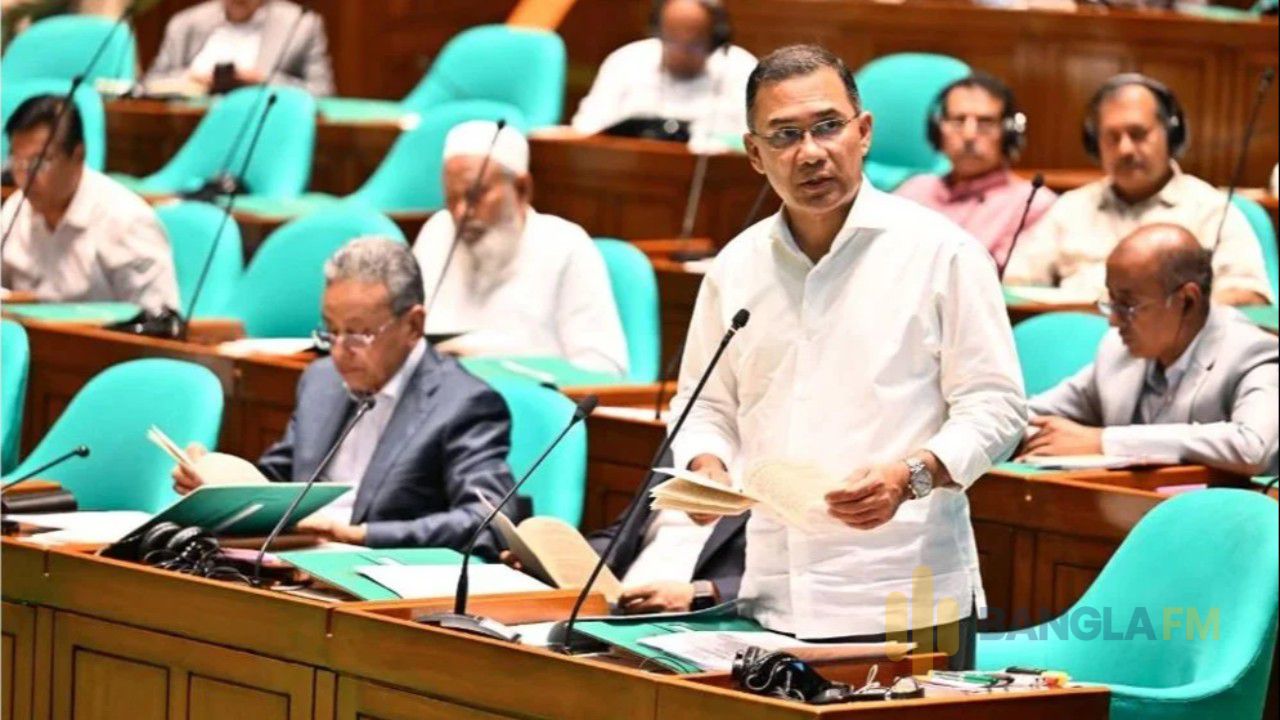 কৃষকদের ৫ বছরের মধ্যে সৌরবিদ্যুৎ চালিত পানির পাম্প দেবে সরকার