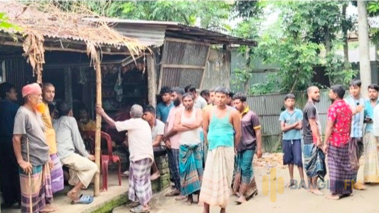 কুড়িগ্রামে অস্ত্র দেখিয়ে ভয়, জালিয়াতি করে জমি দখলের অভিযোগ 