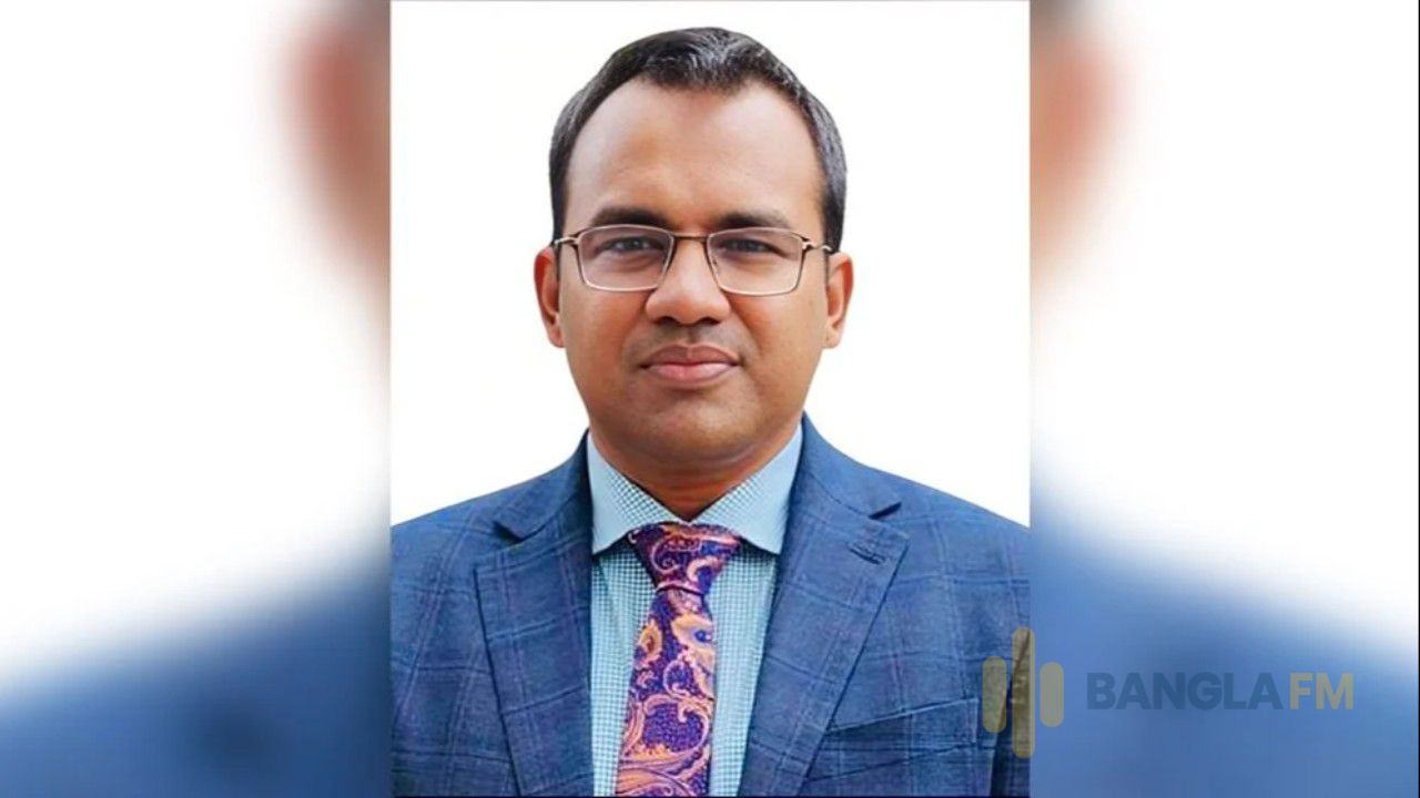 কার্যক্রম নিষিদ্ধ আ.লীগের সন্ত্রাসী চক্র মাথাচাড়া দিয়ে ওঠার অপচেষ্টা করছে: খন্দকার মারুফ