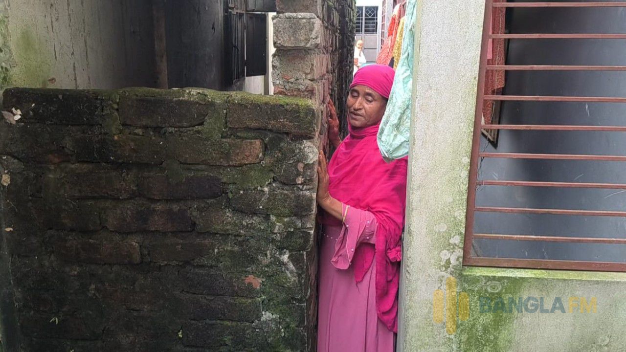 সৌদি প্রবাসীর বাড়ির রাস্তা বন্ধ করে দিলেন কুয়েত প্রবাসীর স্ত্রী