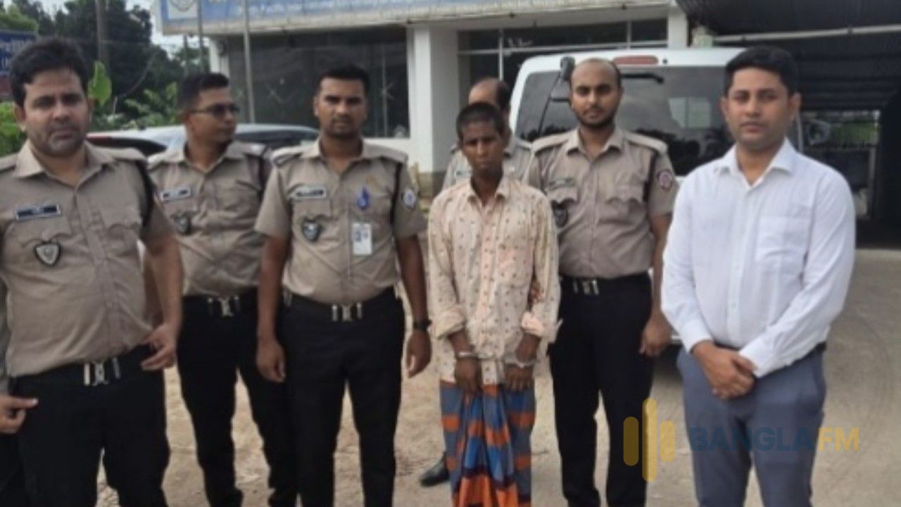 মানিকগঞ্জের সিংগাইরে চামড়া ও টায়ার পোড়ানো ও কাগজপত্রবিহীন ২টি কারখানা বন্ধ করল প্রশাসন