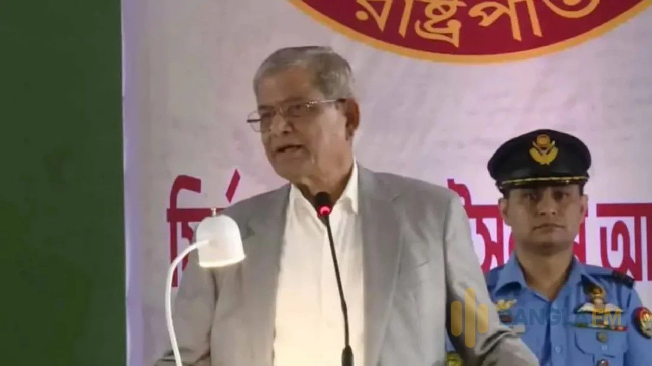 গণতন্ত্র রক্ষা ও দেশ পুনর্গঠনই এখন আমাদের সবচেয়ে বড় দায়িত্ব: রাষ্ট্রপতি