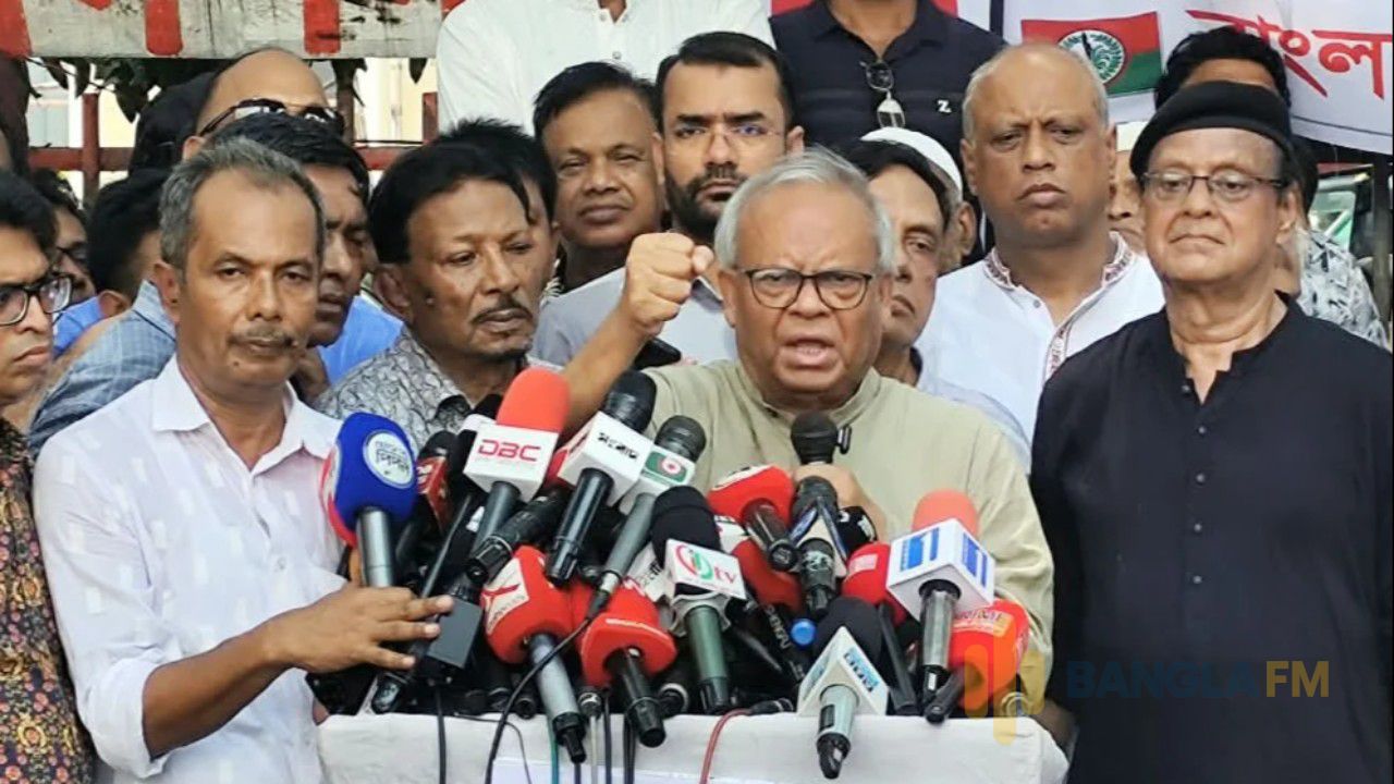 হাসিনাকে ফেরত না দিয়ে ভারত চক্রান্ত করছে: রিজভী