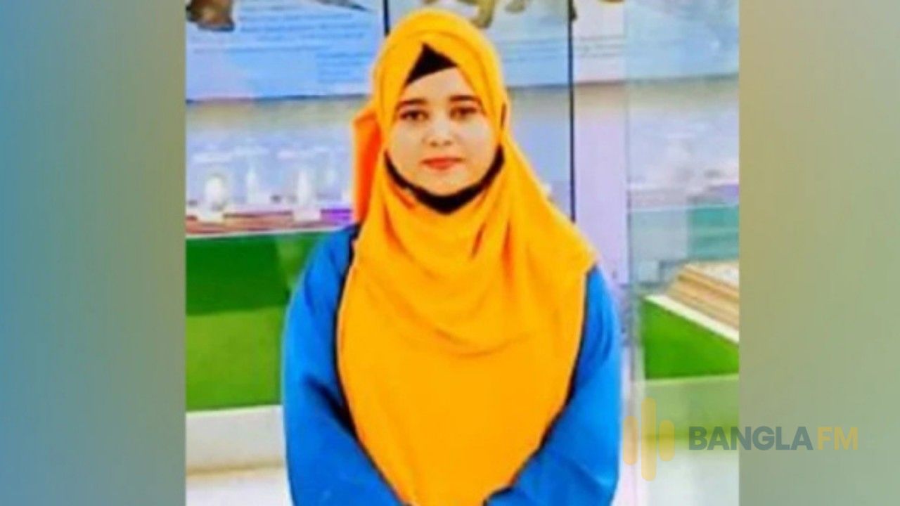 সরকারি চাকরি পেয়ে প্রবাসী স্বামীকে তালাক