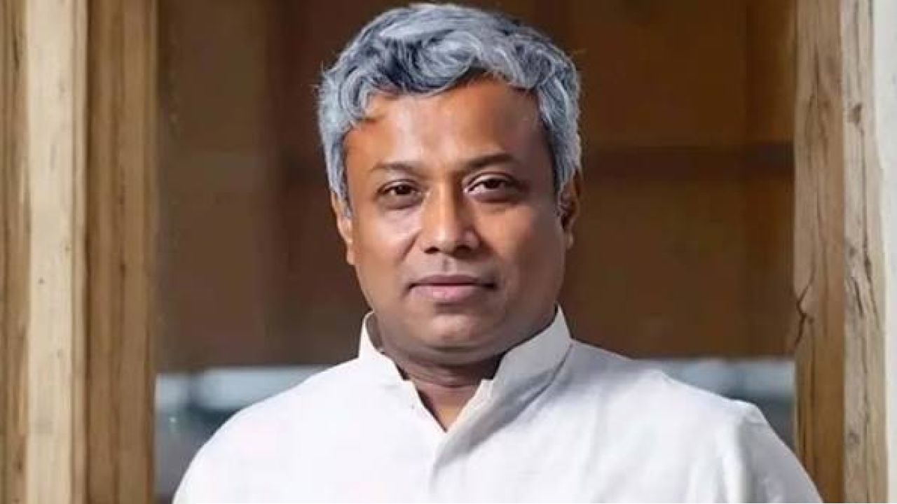 প্রতিবেশী দেশে পাচার ঠেকাতেই জ্বালানি তেলের দাম বাড়ানো হয়েছে। জ্বালানি প্রতিমন্ত্রীর এই বক্তব্যের সাথে আপনিও কি একমত?