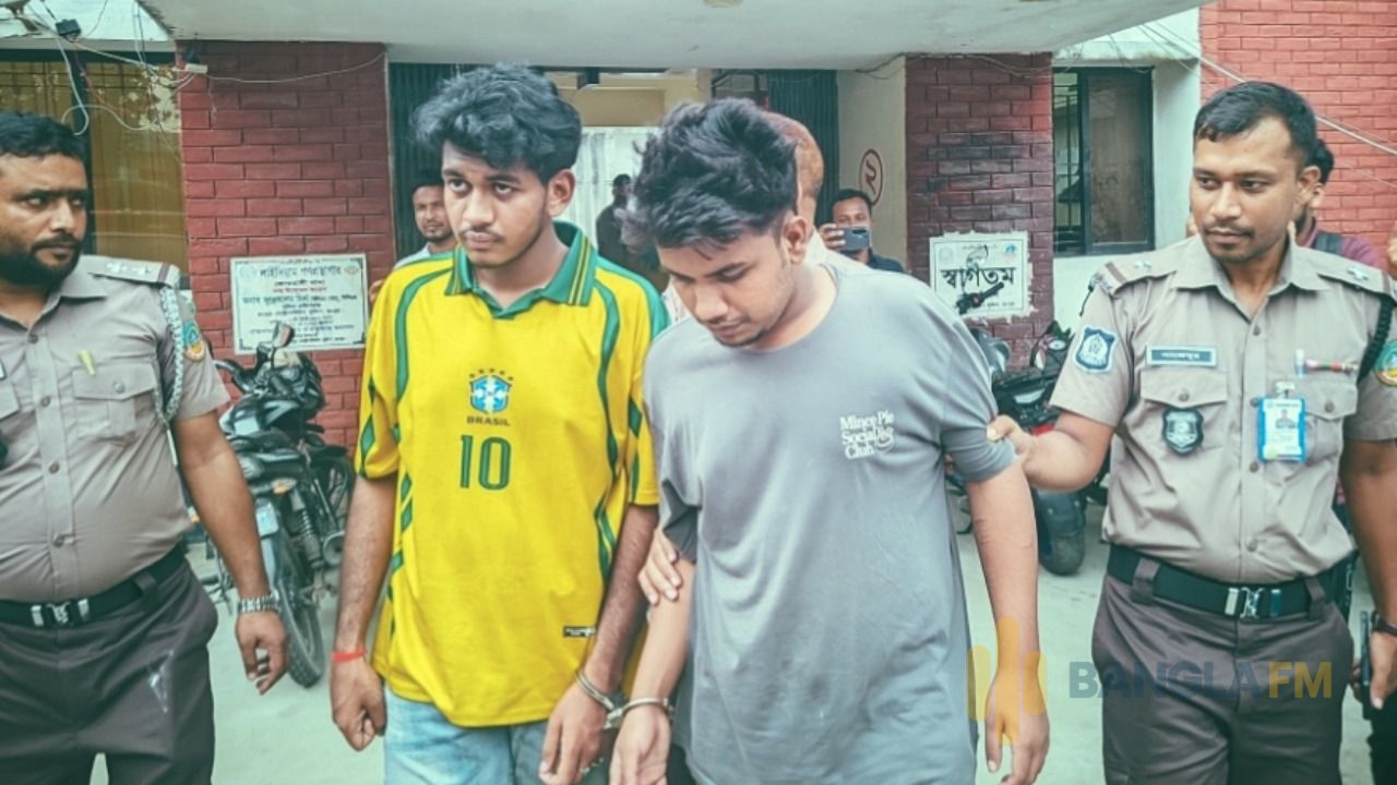 রংপুরে স্কুলছাত্রীকে জিম্মি করে ভিডিও ধারণ ও ব্ল্যাকমেইল: আটক ২