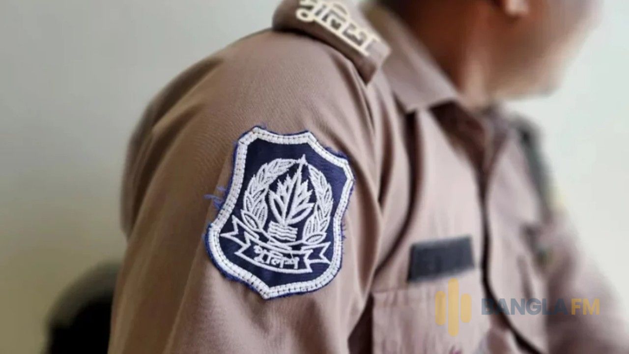 জনস্বার্থে পুলিশের ৭ কর্মকর্তাকে বদলি