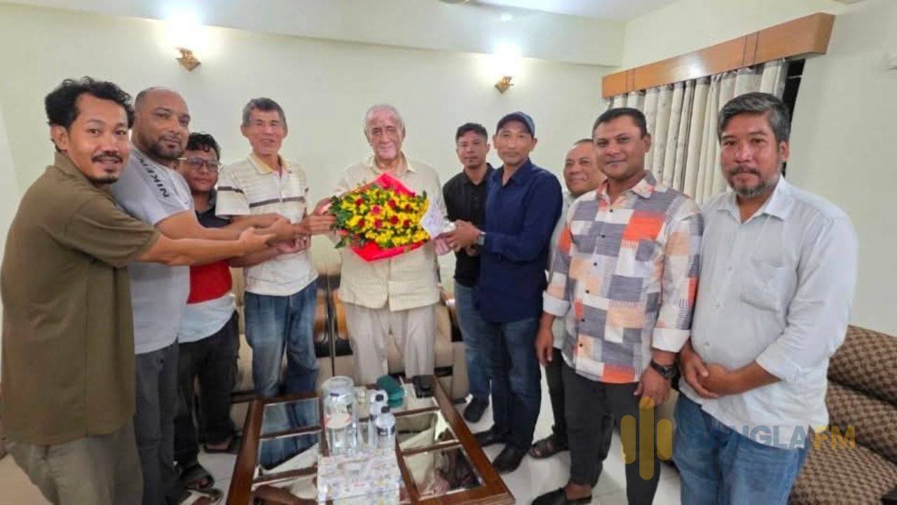 বান্দরবানে সাংবাদিকদের সাথে পার্বত্য প্রতিমন্ত্রী সাচিংপ্রু জেরী এমপি'র সাক্ষাৎ 