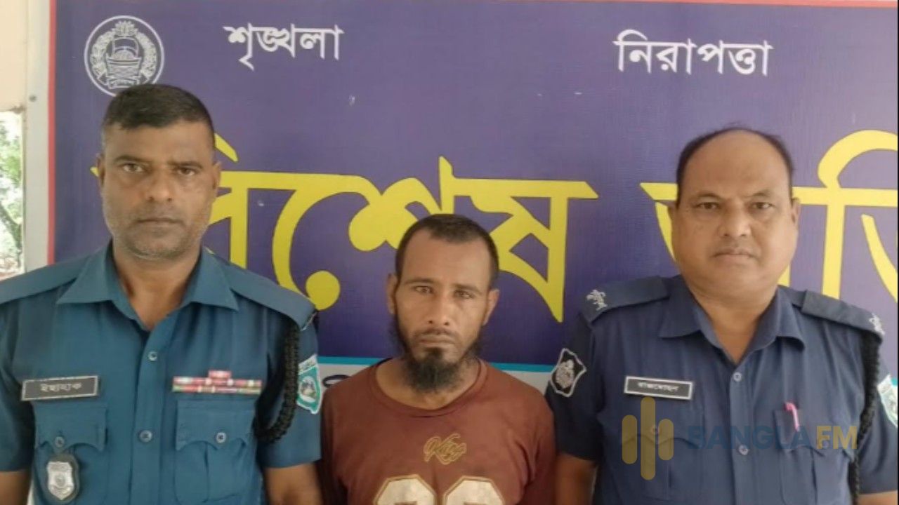 লালমনিরহাটে দোকানে চুরি, একজন আটক