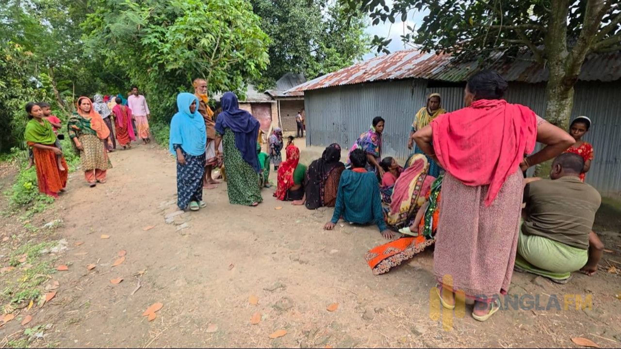 মসজিদের ব্যাটারি চুরি নিয়ে বিরোধ, কুষ্টিয়ায় দুই পক্ষের সংঘর্ষে নিহত ১