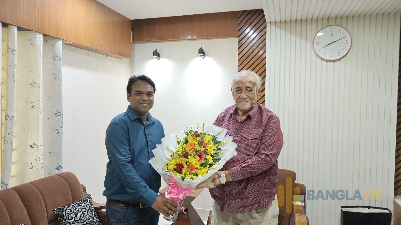 পার্বত্য মন্ত্রীর সাথে বিদ্যুৎ উন্নয়ন বোর্ডের নির্বাহী প্রকৌশলীর সৌজন্য সাক্ষাৎ