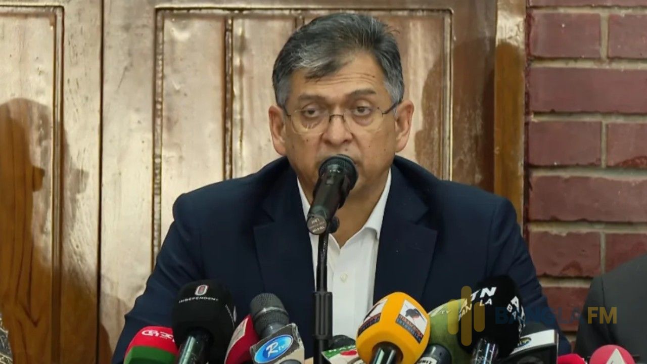 আলোচনা করে সংবিধানে ‘ইনক্লুসিভ’ সংশোধনী আনতে চাই: স্বরাষ্ট্রমন্ত্রী