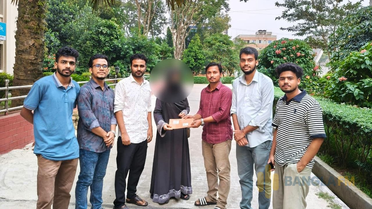 আর্থিক সংকটে থাকা শিক্ষার্থীদের পাশে থাকার অঙ্গীকার ছাত্রদলের আহ্বায়কের 
