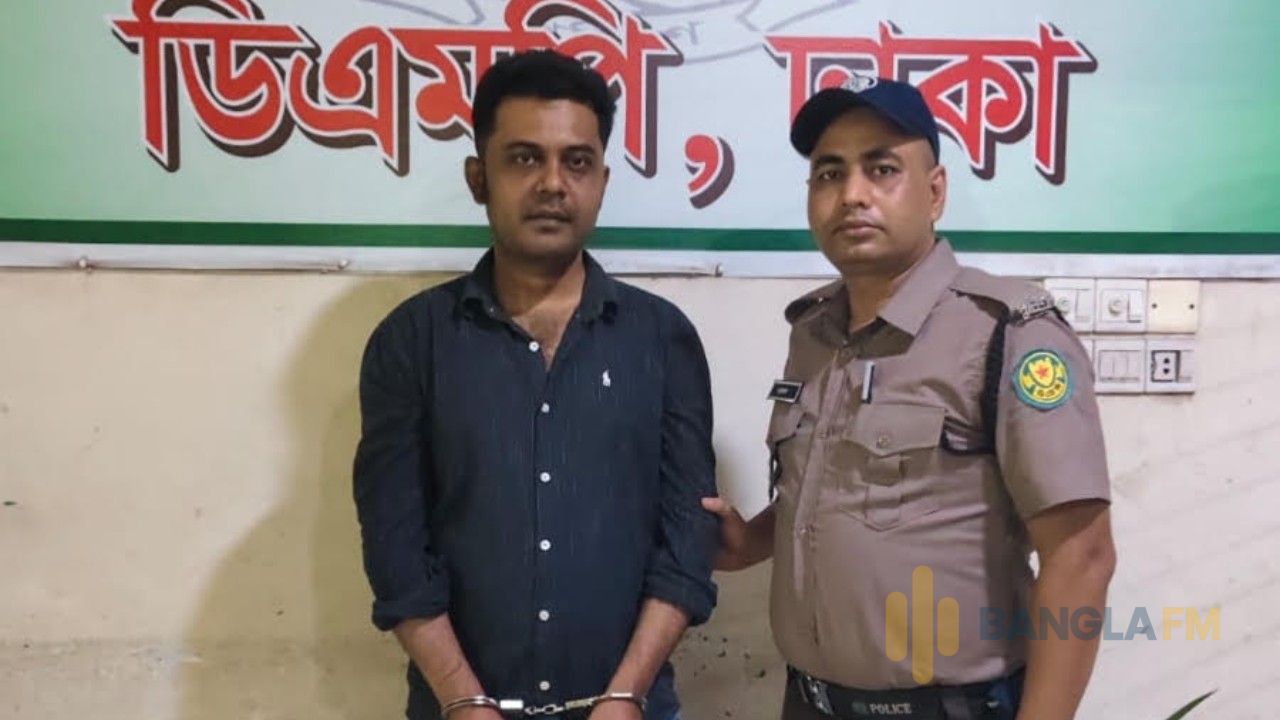 পিরোজপুর জেলা ছাত্রলীগের সাবেক সভাপতি অনিরুজ্জামান অনিক গ্রেপ্তার, ৫ দিনের রিমান্ড আবেদন