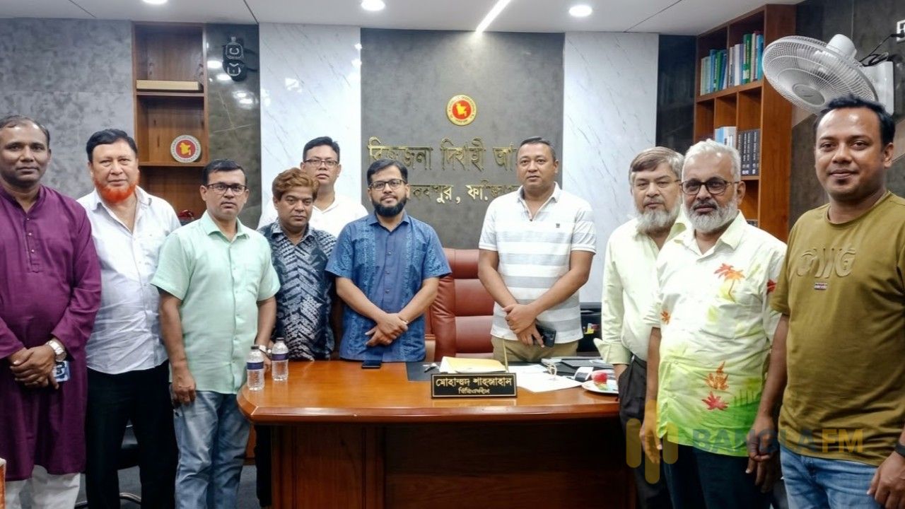 সদরপুরে কিশোর গ্যাংয়ের দৌরাত্ম্য ঠেকাতে প্রশনের জরুরি সভা