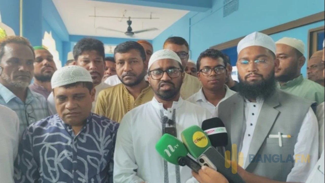 ইসলামের বুকে ছুরি মারবেন না: জামায়াতের উদ্দেশে রাশেদ খান