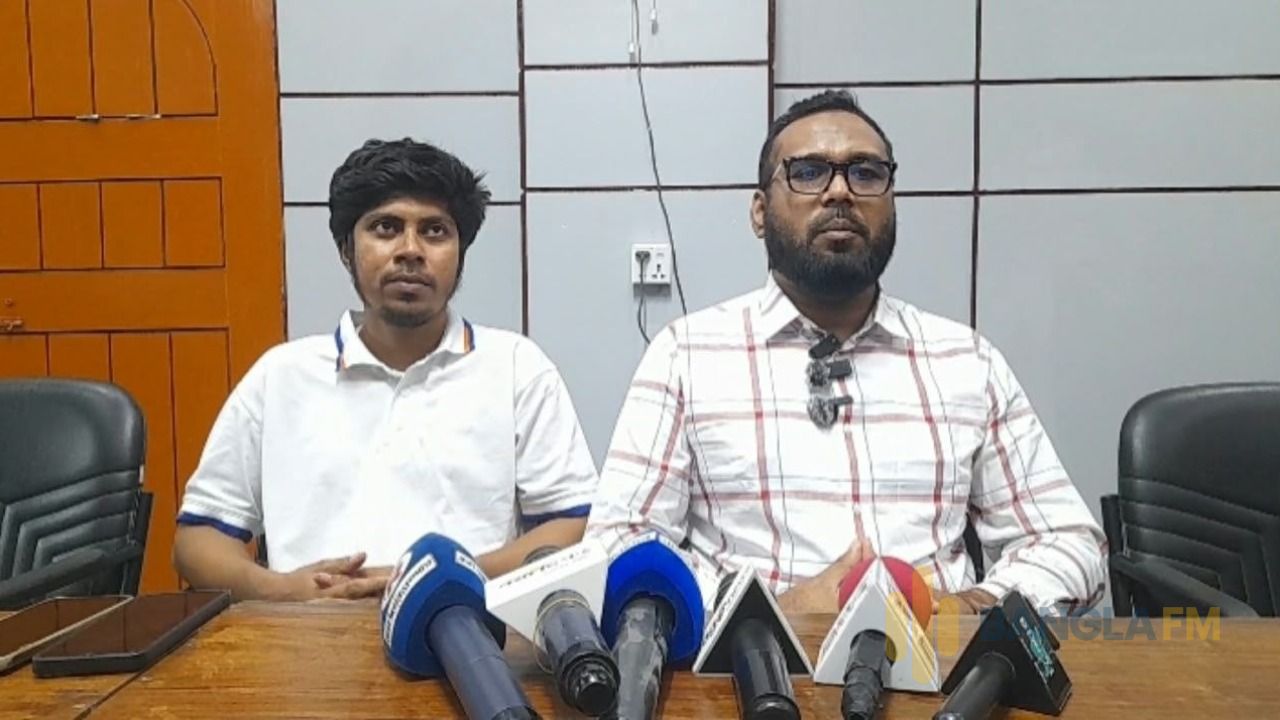 ইবিতে আইইএলটিএস নিয়ে বুকম্যানের সংবাদ সম্মেলন