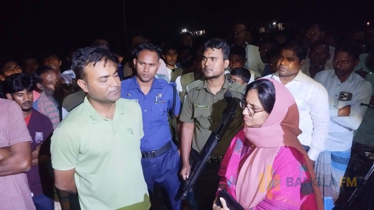 সাদুল্লাপুরে বন্ধ ইটভাটায় কৃষি উপকরণ তৈরির সরঞ্জাম জব্দ, আটক ২
