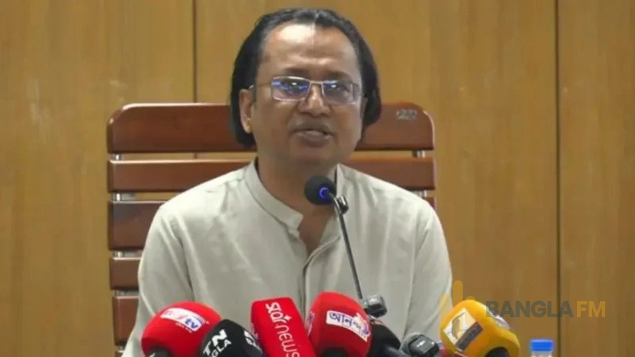 ড. ইউনূসকে হেনস্তার ঘটনায় প্রয়োজনীয় পদক্ষেপ নেওয়া হবে: তথ্য উপদেষ্টা