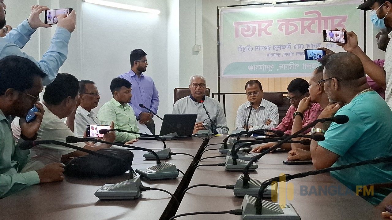 সুনামগঞ্জ জেলা পরিষদের ৩ কোটি ১৭ লাখ টাকার চেক বিতরণ