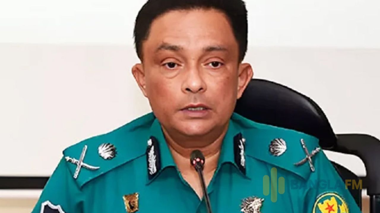 সাবেক ডিএমপি কমিশনার ফারুক দম্পতির জমি-ফ্ল্যাট জব্দ