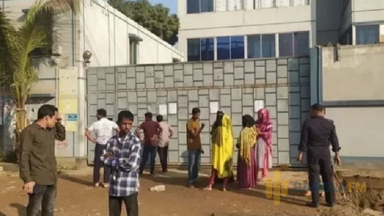অনির্দিষ্টকালের জন্য উত্তরার ৫ পোশাক কারখানা বন্ধ ঘোষণা