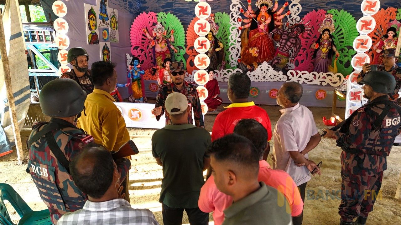 দুর্গাপূজা ঘিরে ২৩ বিজিবির নিরাপত্তা জোরদার