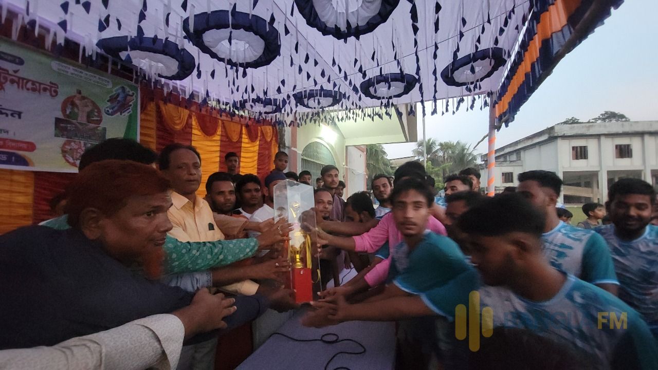 বাউফলে মাদকবিরোধী ক্যাম্পেইন ও ফুটবল টুর্নামেন্ট অনুষ্ঠিত, জয়ী প্যাদা রোড