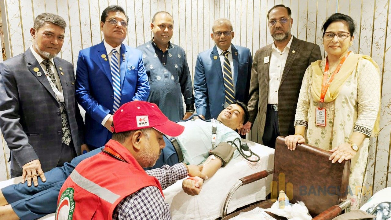 অতিথি গ্রুপ ও লায়ন্স ক্লাব অব ঢাকা গুলশান অতিথির উদ্যোগে দিনব্যাপী স্বেচ্ছায় রক্তদান কর্মসূচি