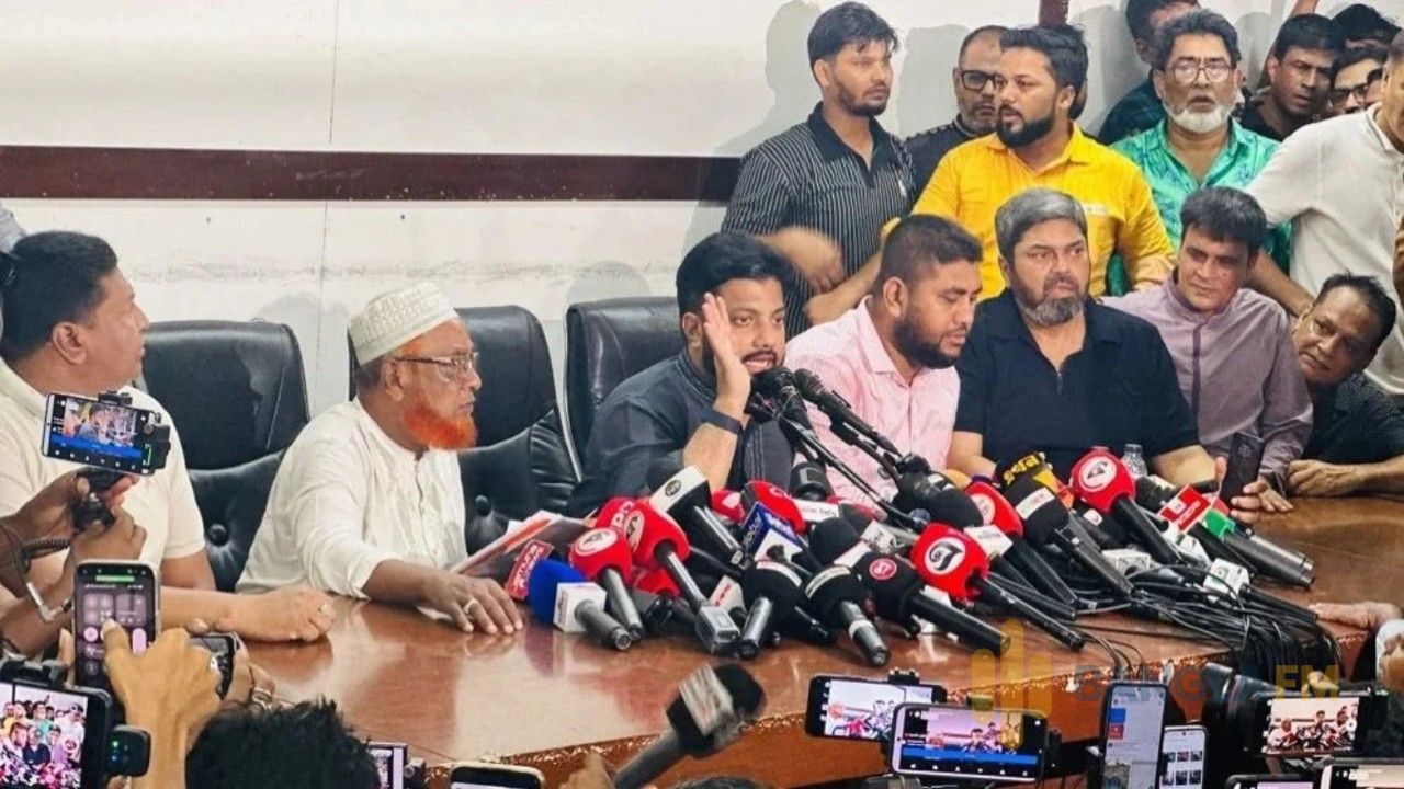 আনুষ্ঠানিকভাবে পদত্যাগ করলেন প্রতিমন্ত্রী ইশরাক