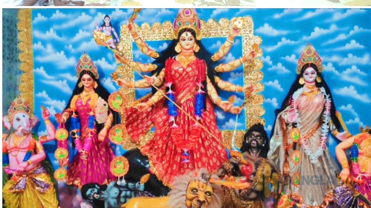 সম্প্রীতির বন্ধনে শার্শার ১৭ পূজা মন্ডপে উপজেলা বিএনপির নেতৃবৃন্দ
