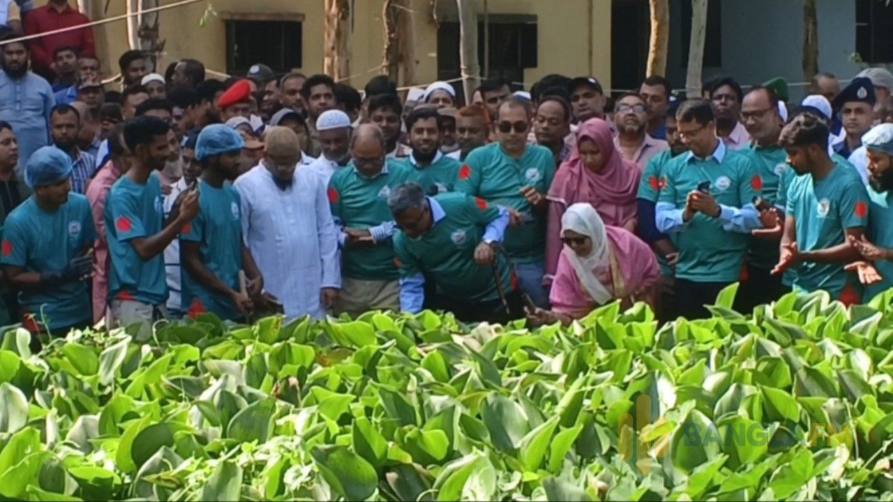 জয়পুরহাটে টেলিভিশনে প্রচারের সঙ্গে কাজও থাকতে হবে  প্রতিমন্ত্রী আব্দুল বারী