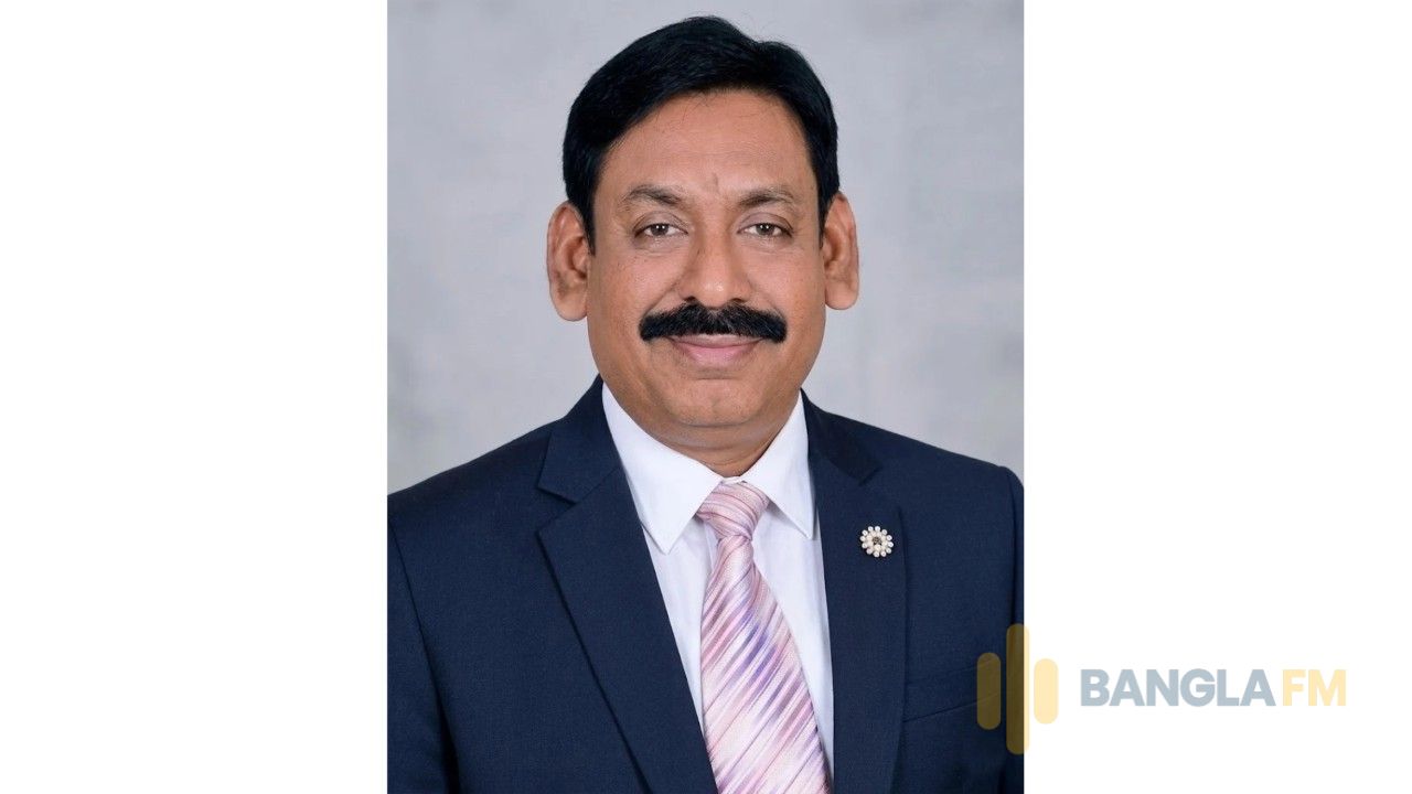 নিরাপদ সড়ক সমৃদ্ধ দেশ -  সবার আগে বাংলাদেশ