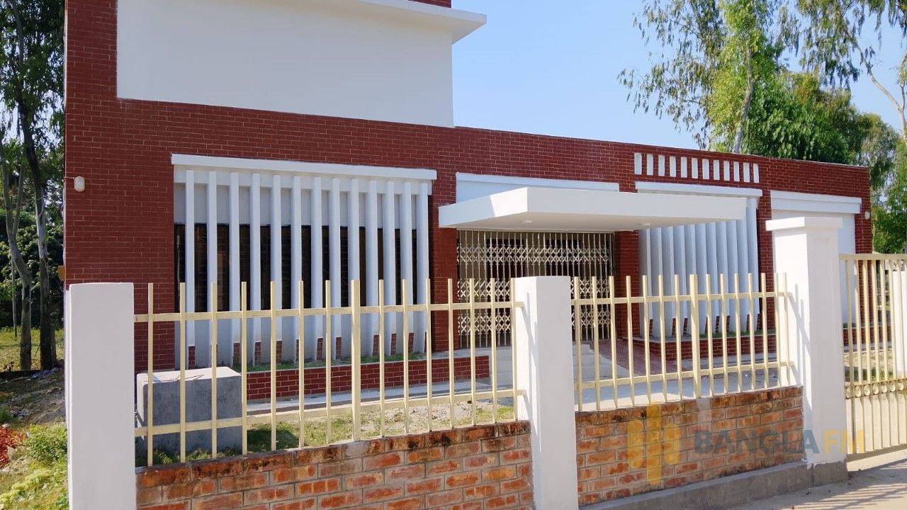 লালমনিরহাটে সরকারি স্বার্থসংশ্লিষ্ট জমি নামজারিতে হরিলুট