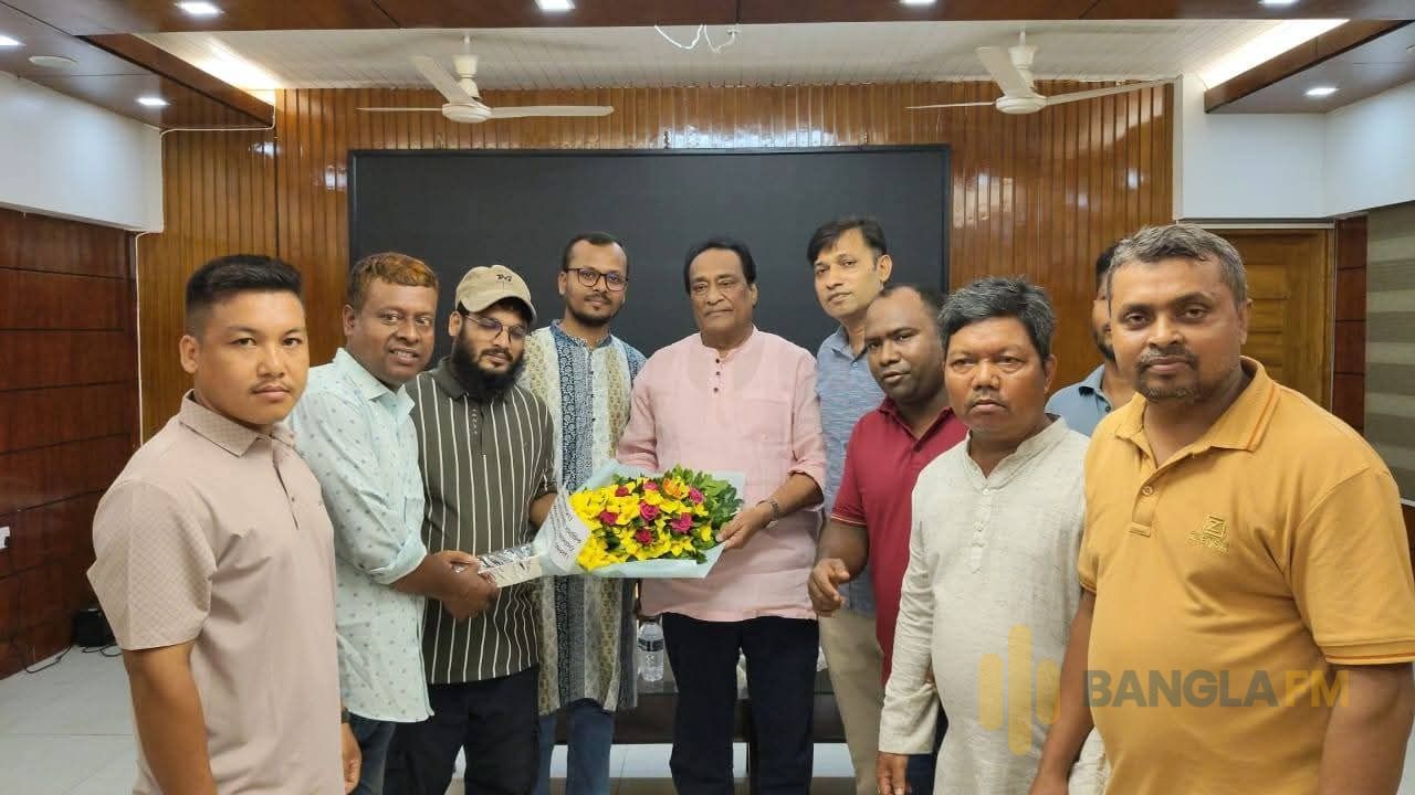 সংস্কৃতি প্রতিমন্ত্রীর সাথে বান্দরবান জেলা জাসাস নেতৃবৃন্দের মতবিনিময়